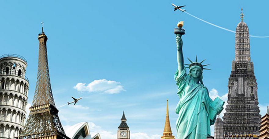 Yurt Dışında yaşamak ile ilgili İngilizce Paragraf